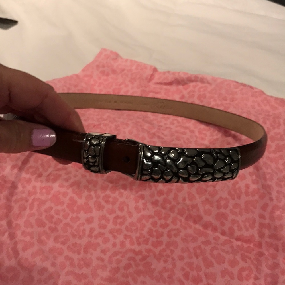 Ladies medium leather belt